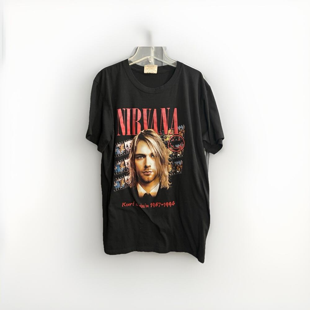 Vintage 1990s Nirvana Kurt Cobain 1967-1994 Black T-Shirt 3XL* Fits like Medium